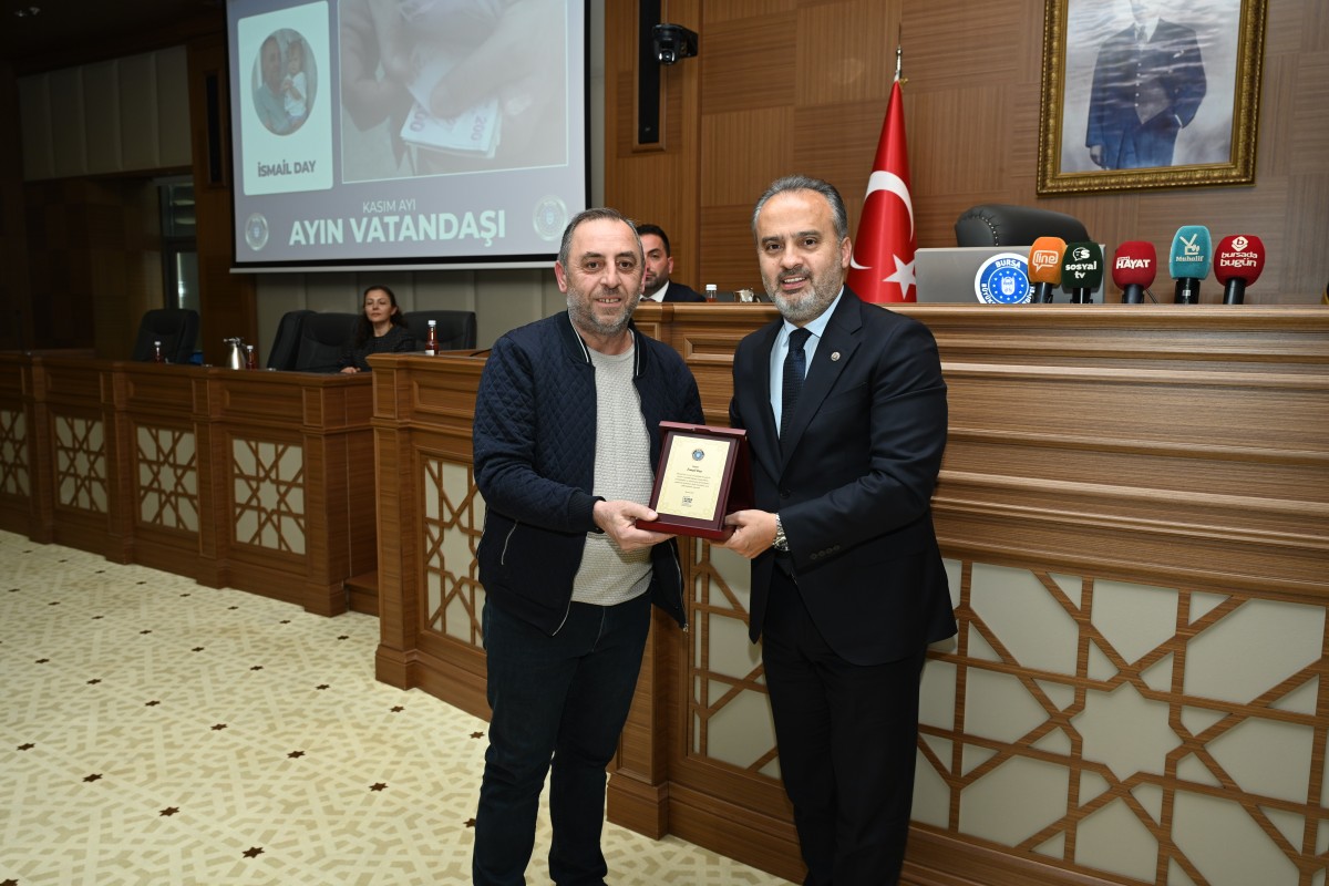 Bursa'da Ayın vatandaşları ödüllendirildi