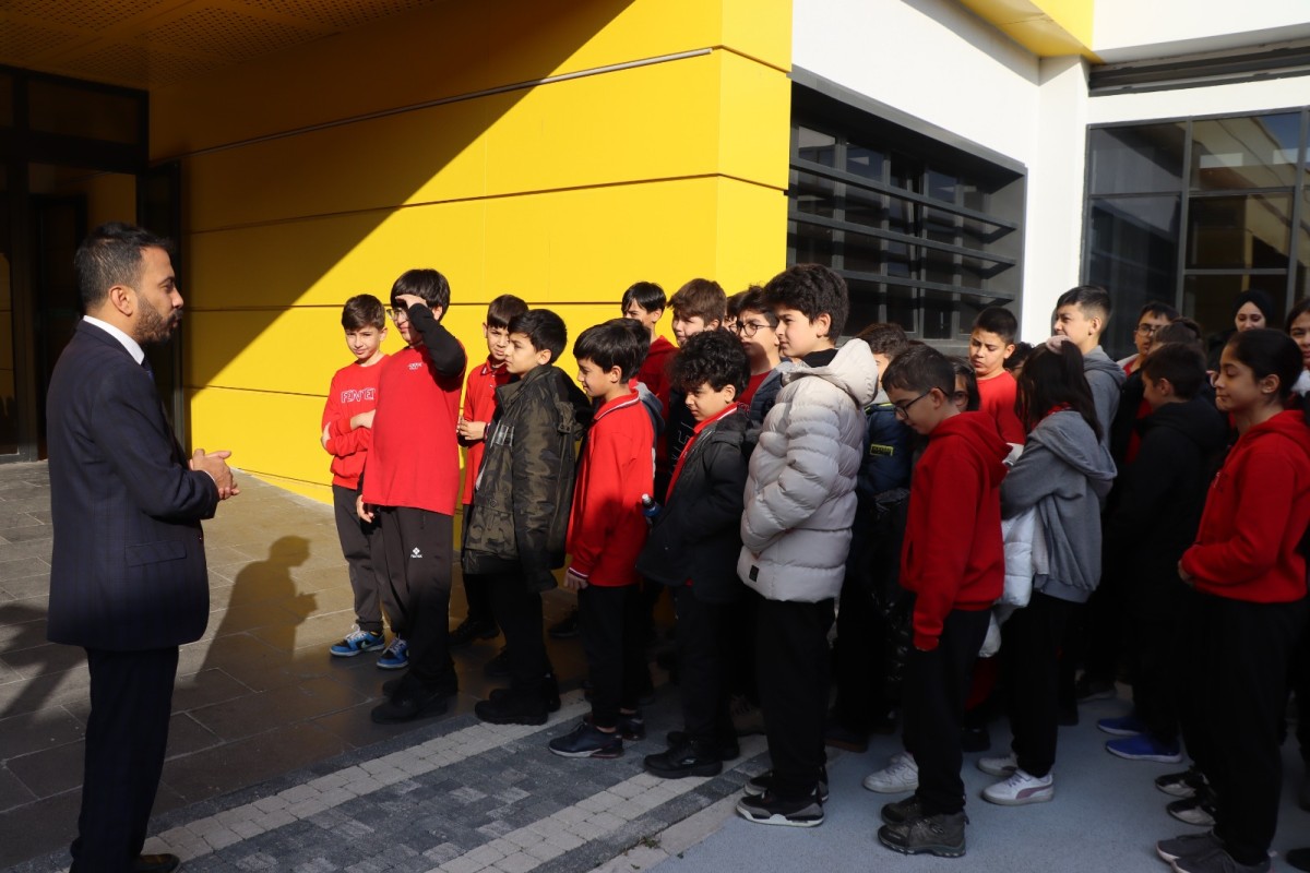 Kayseri Büyükşehir'in Engelleri Ortadan Kaldıran Merkezi, Öğrencileri Misafir Ediyor