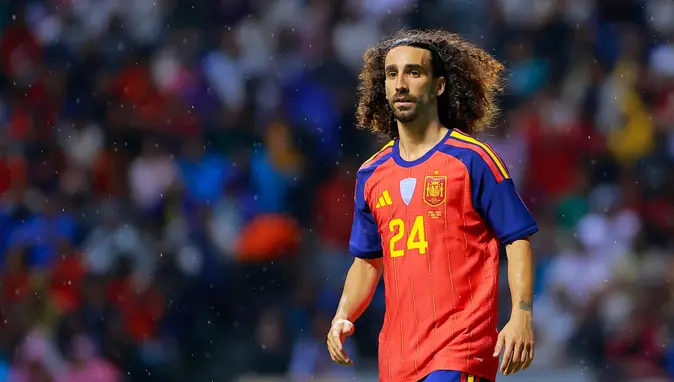 REAL MADRID BOMBAYI PATLATTI: MARC CUCURELLA EFLATUN-BEYAZLILARA KATILDI