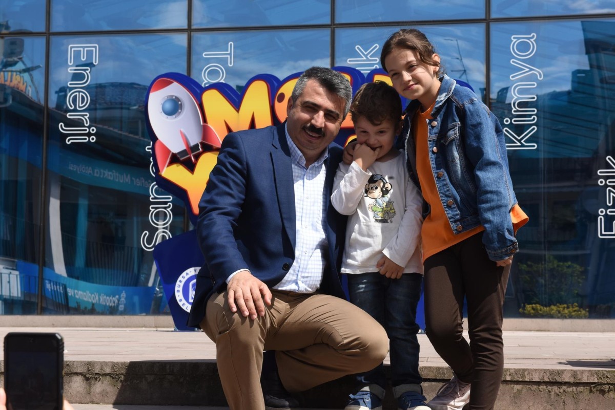YILDIRIM'DA COŞKULU BAŞLANGIÇ: MOLLA YEGAN ÇOCUK ÜNİVERSİTESİ YAZ OKULU KAPILARINI AÇIYOR