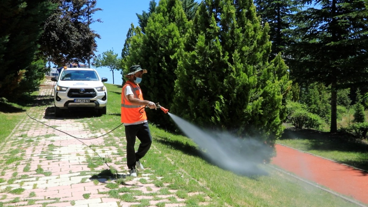 HALK SAĞLIĞI İÇİN 7/24 MESAİ: ELAZIĞ'DA YAZ DÖNEMİ İLAÇLAMA SEFERBERLİĞİ