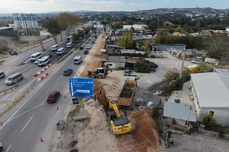Büyükşehir'den altyapıda kesintisiz mesai