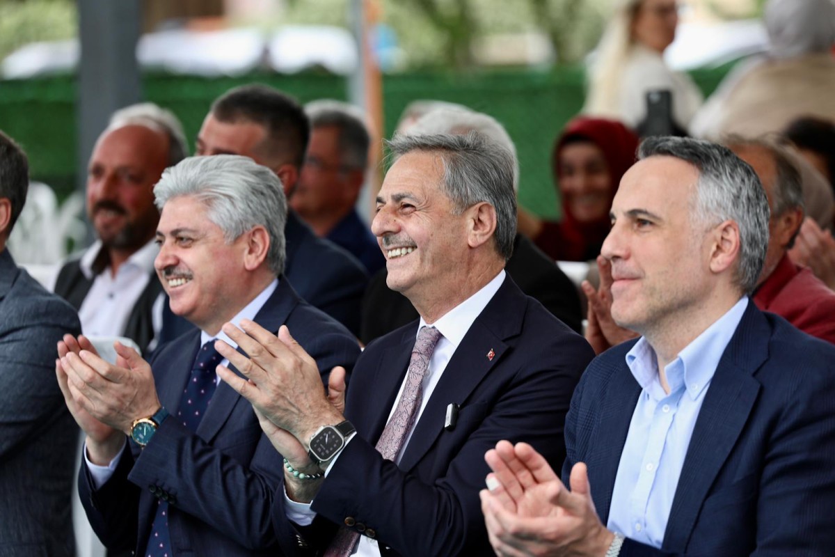 SAKARYA'DA SANAT VE ÜRETİMİN MUHTEŞEM FİNALİ: SAMEK YIL SONU SERGİSİ BİNLERCE ESERLE KAPILARINI AÇTI